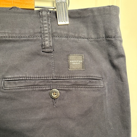 AMERICAN EAGLE OUTFITTERS - Flat Front Navy Flex Slim Khakis, Size 40x30, NWT - Picture 8 of 12